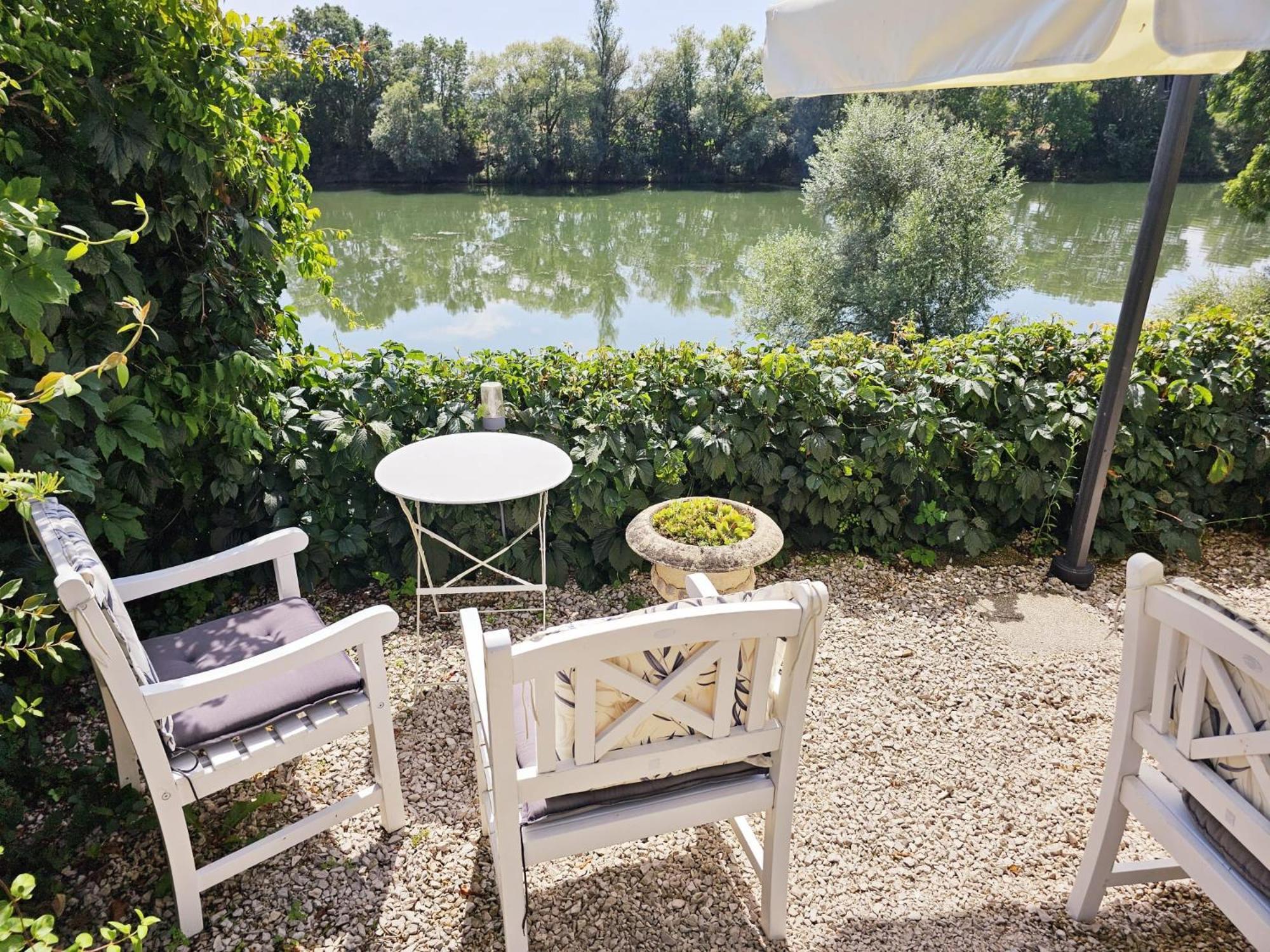 Jan'S Place In Burgundy Ecuelles  Экстерьер фото